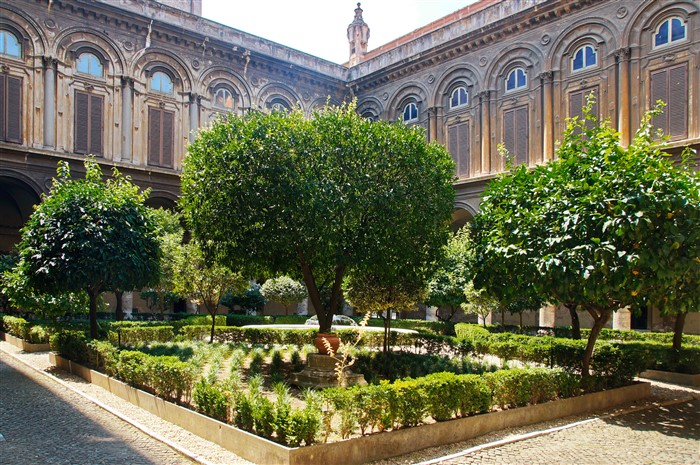 A Doria Pamphilj galéria kertje Rómában
