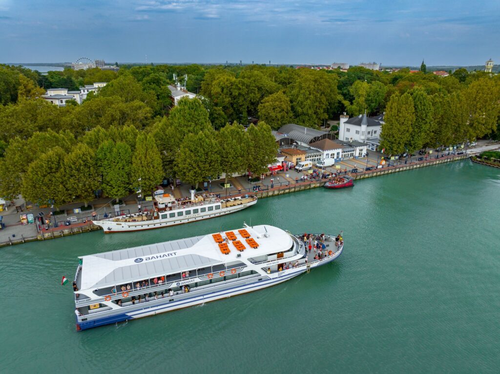 Balaton Hajóállomás, Siófokon