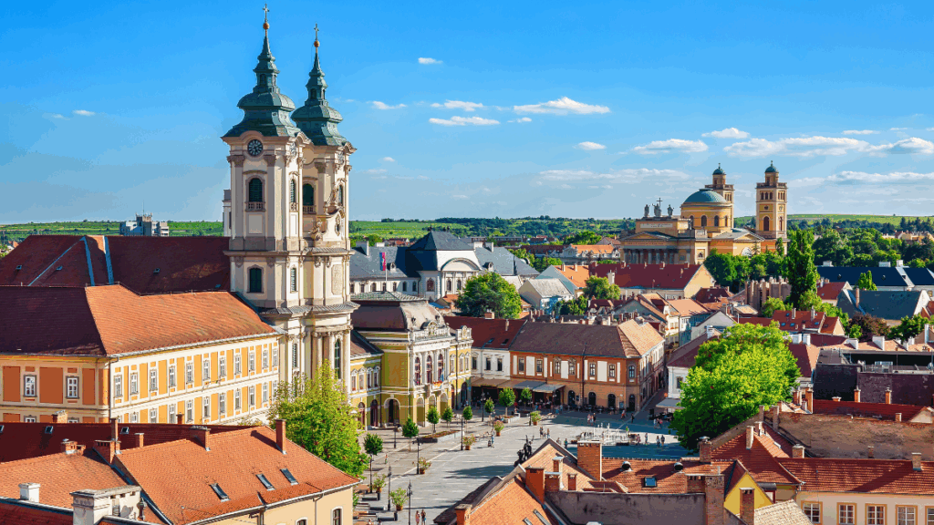 Eger város panorámája